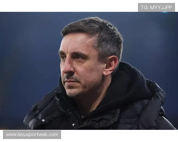 加里·内维尔批评判罚标准，VAR争议持续发酵